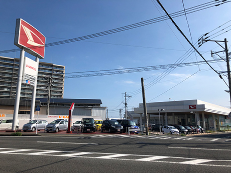 国道から見た時津店